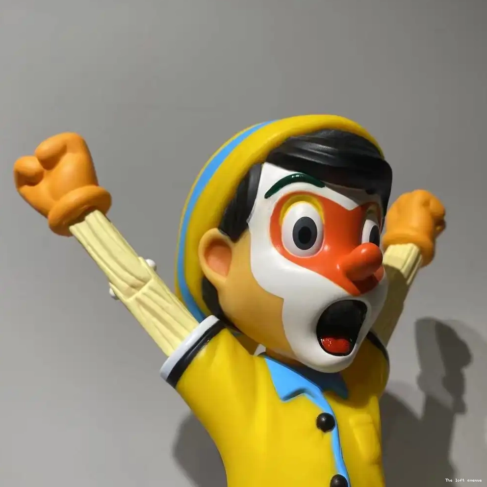 (A CLASSIC WOOD AWAKENING) PINOCCHIO FIGURES 0529